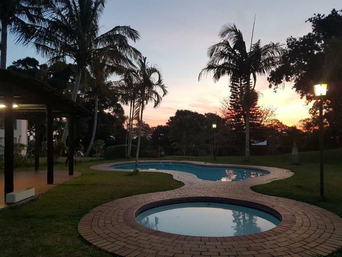 4 The Bridge Apartment St Lucia Bagian luar foto